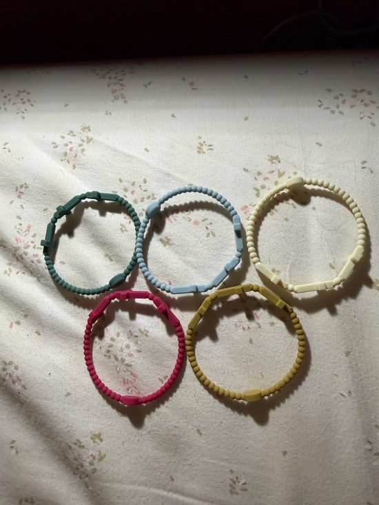 Plunder Other - Plunder Kids Beaded Stretch Bracelets - Teal, Light Blue, Cream, Pink, Mustard